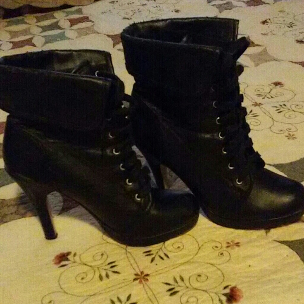 Ankle boots
